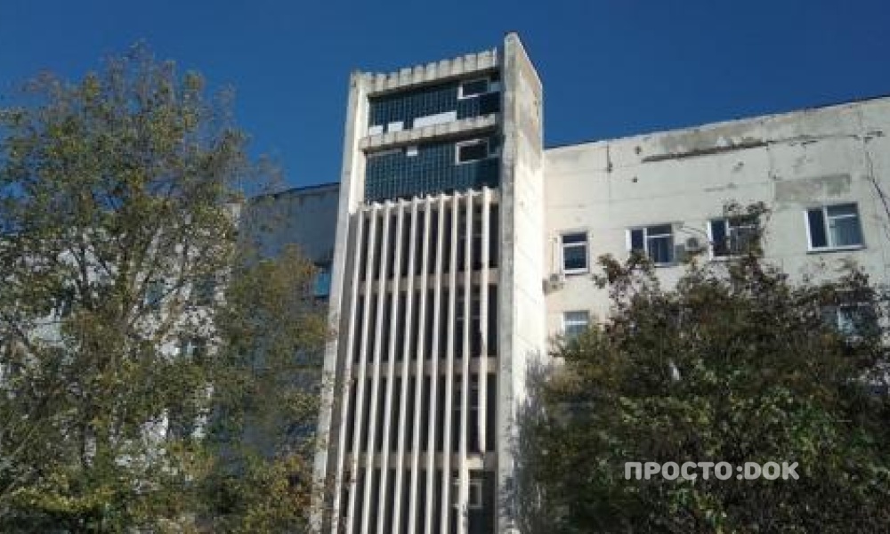 В Севастополе продолжается ремонт Родильного дома №2