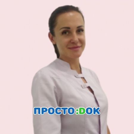 На фото Храмова Светлана Сергеевна