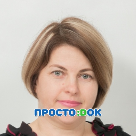 На фото Давыдова Зоя Петровна