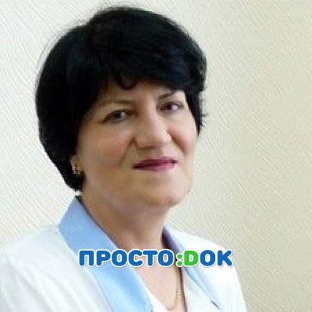 На фото Закерьяева Эдие Ваитовна