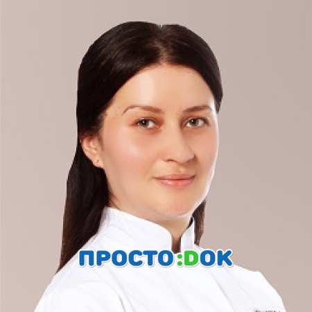 На фото Гафарова Эсма Ризаевна