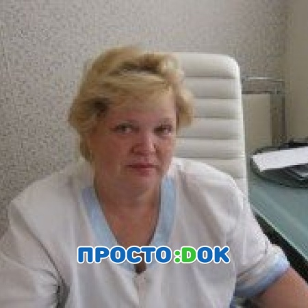На фото Пудовкина Зинаида Александровна
