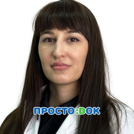 На фото Арифова Анна Евгеньевна