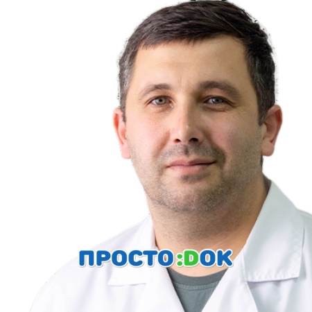На фото Магдиев Руслан Анварович
