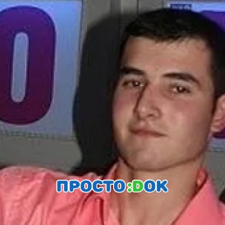 На фото Бекиров Усеин Экремович
