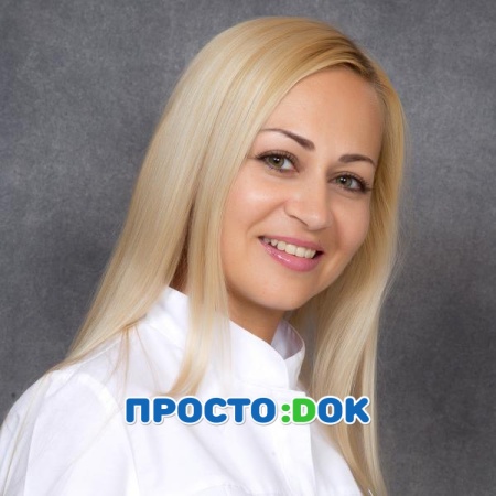На фото Довгалюк Юлия Сергеевна