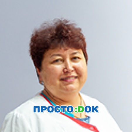 На фото Юнусова Розалия Музакеровна