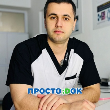 На фото Негуч Алексей Игоревич