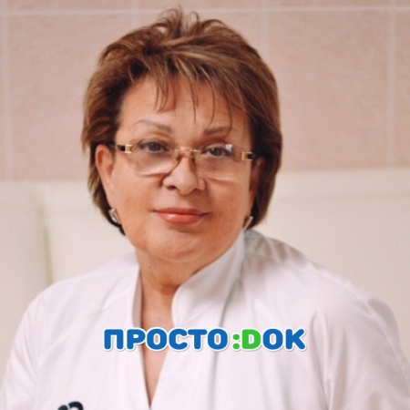 На фото Ярошенко Елена Фаатовна
