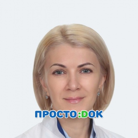 На фото Небыкова Елена Владимировна