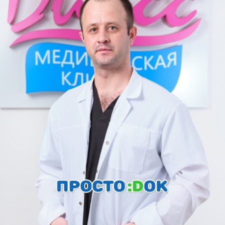 На фото Османов Тимур Исмайилович