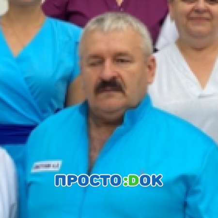 На фото Свистухин Анатолий Леонидович