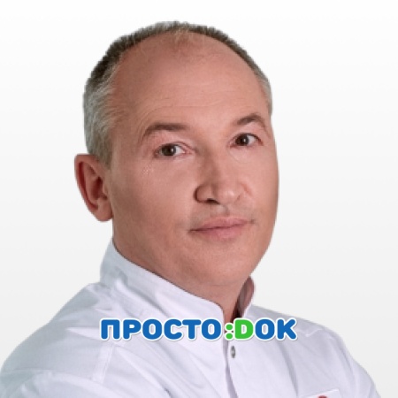 На фото Лавров Сергей Петрович