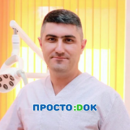 На фото Сейтхалилов Синавер Дляверович