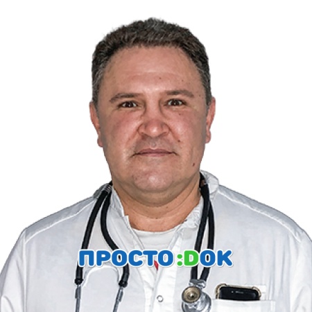 На фото Криворучко Олег Николаевич