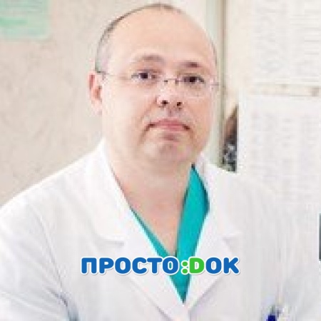 На фото Хабаров Олег Робертович