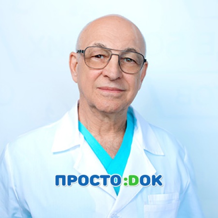На фото Вознесенский Николай Константинович
